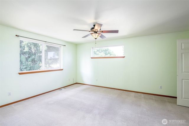 816 3rd Avenue NW, Puyallup, WA 98371