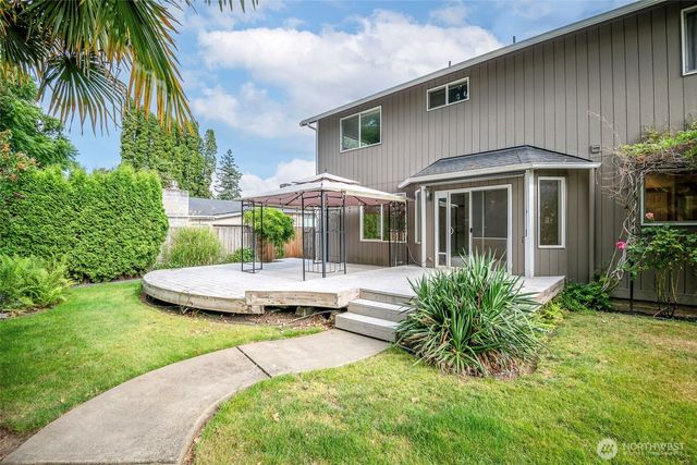 816 3rd Avenue NW, Puyallup, WA 98371