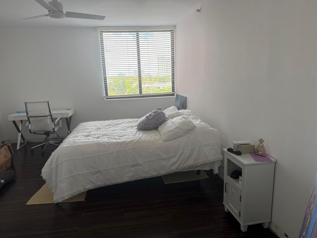 1581 Brickell Avenue 406, Miami, FL 33129