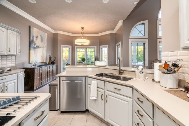 850 Stone Creek Drive, Makanda, IL 62958