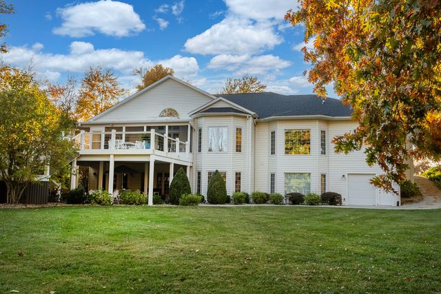 850 Stone Creek Drive, Makanda, IL 62958