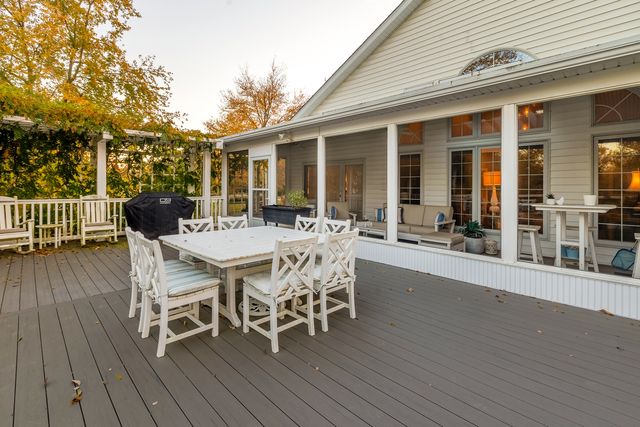 850 Stone Creek Drive, Makanda, IL 62958