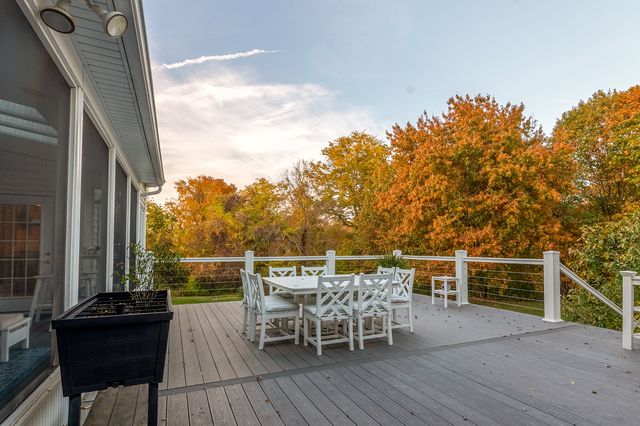 850 Stone Creek Drive, Makanda, IL 62958