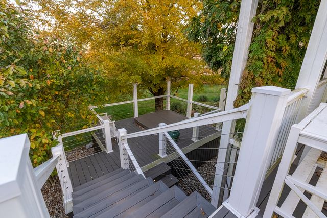 850 Stone Creek Drive, Makanda, IL 62958