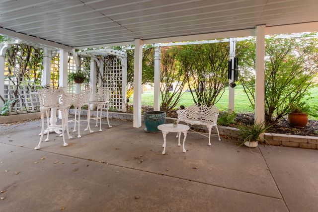850 Stone Creek Drive, Makanda, IL 62958