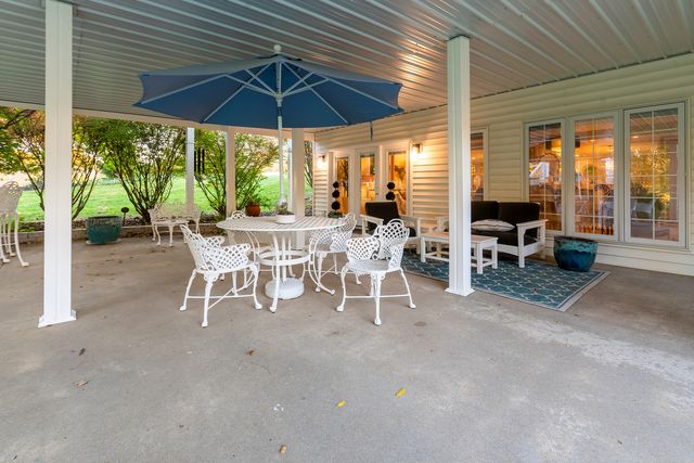 850 Stone Creek Drive, Makanda, IL 62958