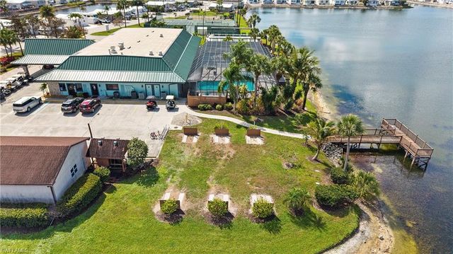 186 Panther Pass CIR 186, Naples, FL 34114