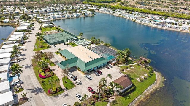 186 Panther Pass CIR 186, Naples, FL 34114