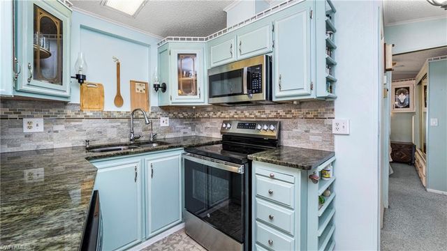 186 Panther Pass CIR 186, Naples, FL 34114