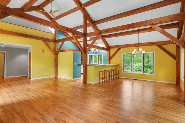 1439 W Sternberg Road, Norton Shores, MI 49441