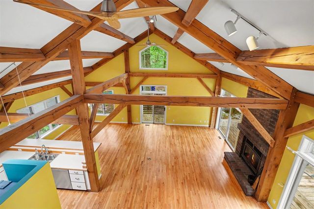 1439 W Sternberg Road, Norton Shores, MI 49441