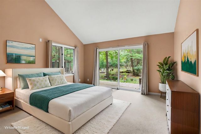 1439 W Sternberg Road, Norton Shores, MI 49441