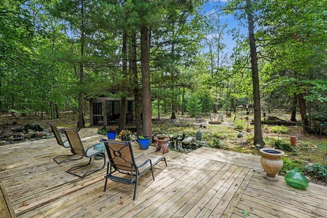 1439 W Sternberg Road, Norton Shores, MI 49441
