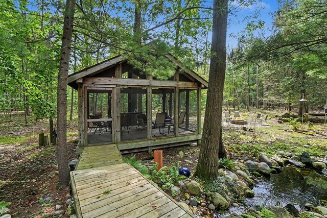 1439 W Sternberg Road, Norton Shores, MI 49441