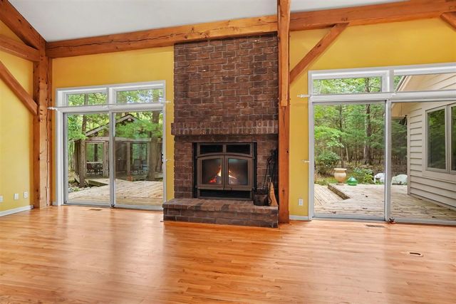 1439 W Sternberg Road, Norton Shores, MI 49441
