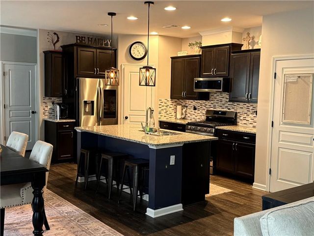 324 Willow Walk, Canton, GA 30114