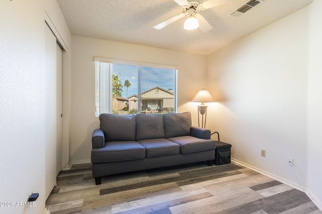 6541 S CYPRESS POINT Drive, Chandler, AZ 85249