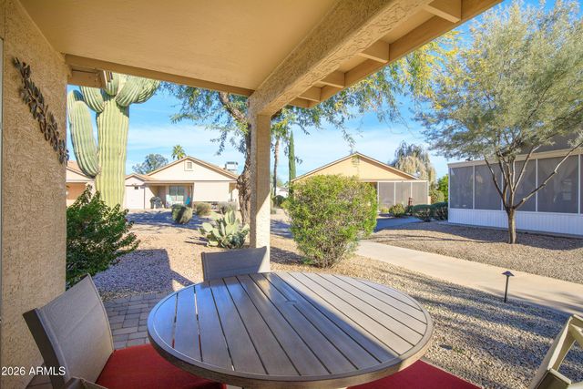 6541 S CYPRESS POINT Drive, Chandler, AZ 85249