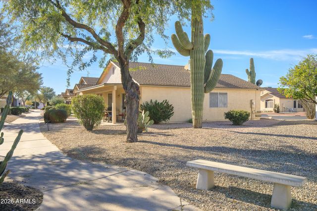 6541 S CYPRESS POINT Drive, Chandler, AZ 85249