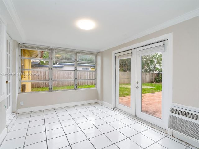 1125 NE 10th Avenue, Fort Lauderdale, FL 33304