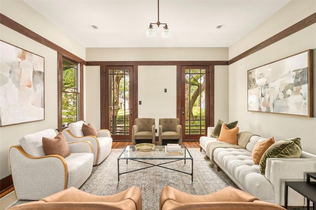 1090 Lamonte Lane, Houston, TX 77018