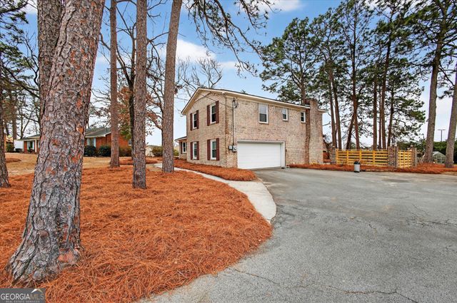 208 Bel Air Drive, Statesboro, GA 30461