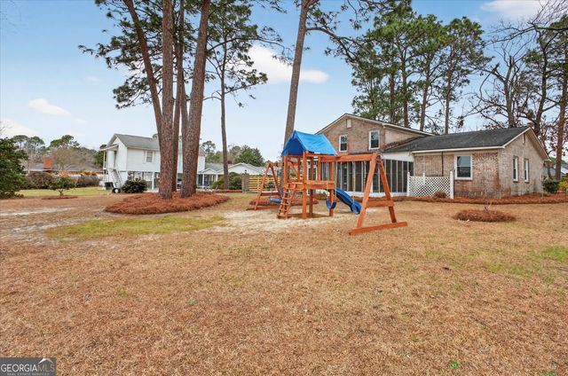 208 Bel Air Drive, Statesboro, GA 30461