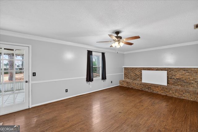 208 Bel Air Drive, Statesboro, GA 30461