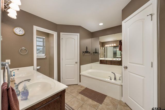 19078 Gaines Way Drive, Flint, TX 75762