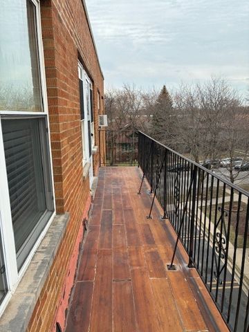 2055 W Lunt Avenue 403, Chicago, IL 60645