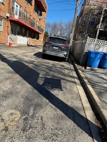 2055 W Lunt Avenue 403, Chicago, IL 60645