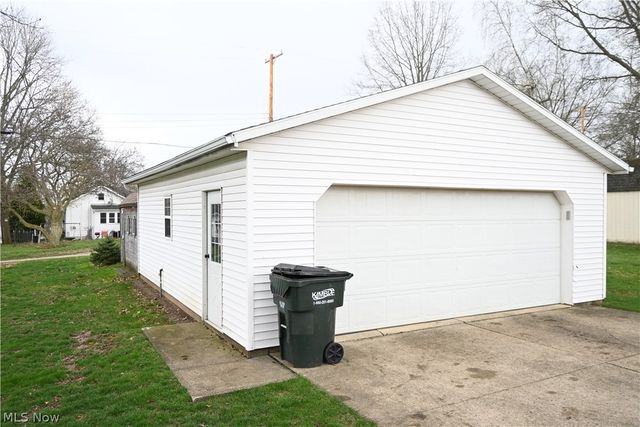 94 N 5th Street, Rittman, OH 44270