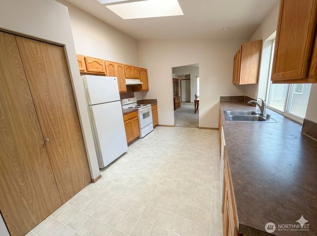 2404 Boulevard Heights Loop SE, Olympia, WA 98501