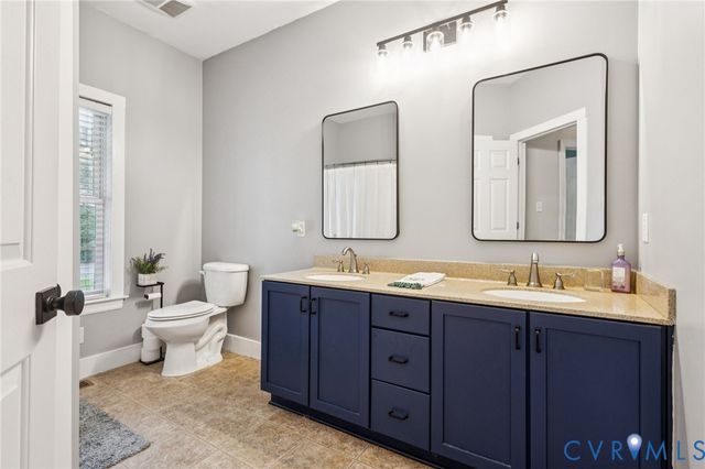 16361 Little River Dr, Beaverdam, VA 23015