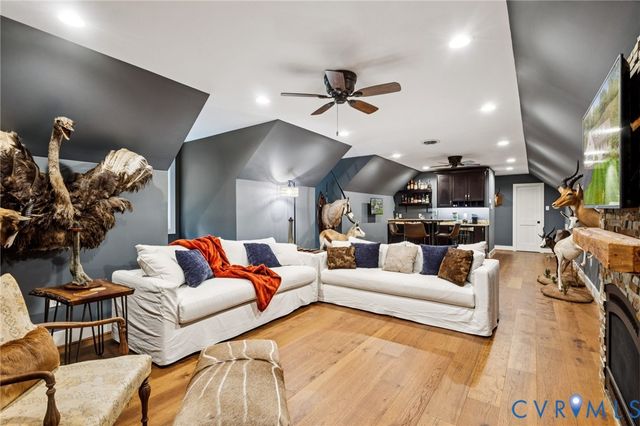 16361 Little River Dr, Beaverdam, VA 23015