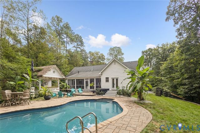 16361 Little River Dr, Beaverdam, VA 23015