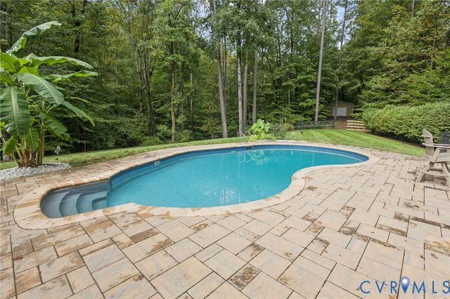 16361 Little River Dr, Beaverdam, VA 23015