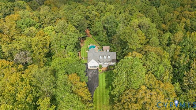 16361 Little River Dr, Beaverdam, VA 23015