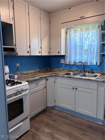 1236 Arnold Avenue, Akron, OH 44305