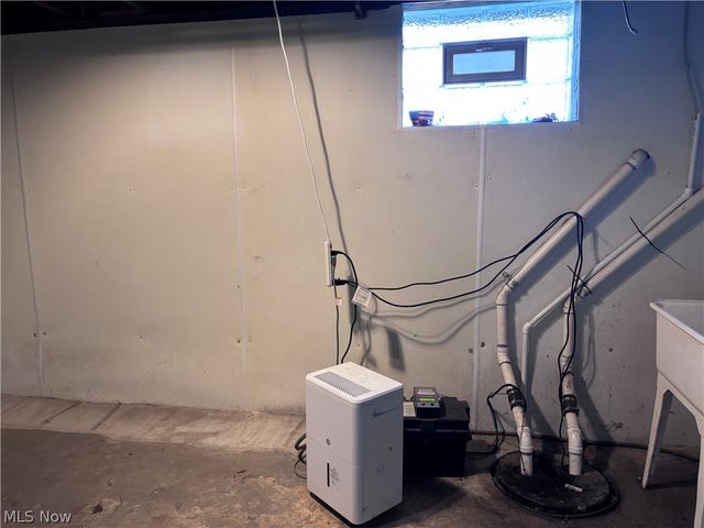 1236 Arnold Avenue, Akron, OH 44305