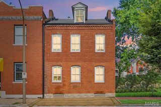 2025 S 11th Street, St Louis, MO 63104