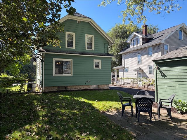 542 Empire Boulevard, Irondequoit, NY 14609
