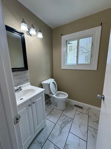 2152 Mallard Lane, Hanover Park, IL 60133