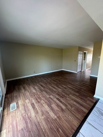 2152 Mallard Lane, Hanover Park, IL 60133