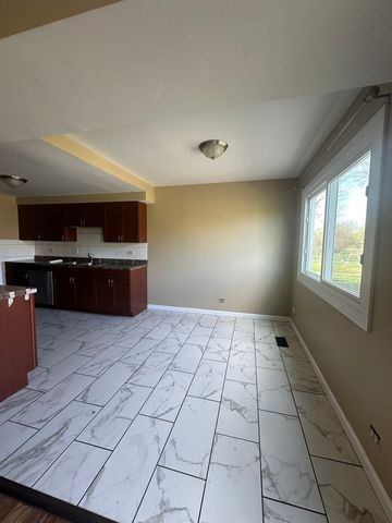 2152 Mallard Lane, Hanover Park, IL 60133