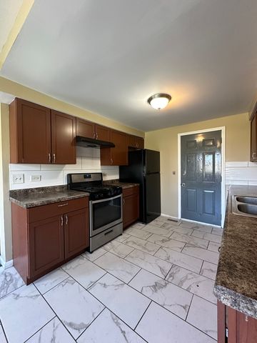 2152 Mallard Lane, Hanover Park, IL 60133