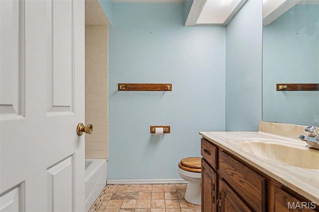 5520 Highway T, Augusta, MO 63332