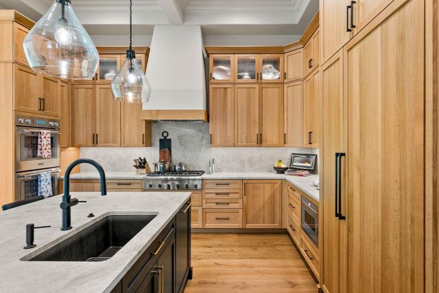 2300 Barton Creek BLVD 8, Austin, TX 78735