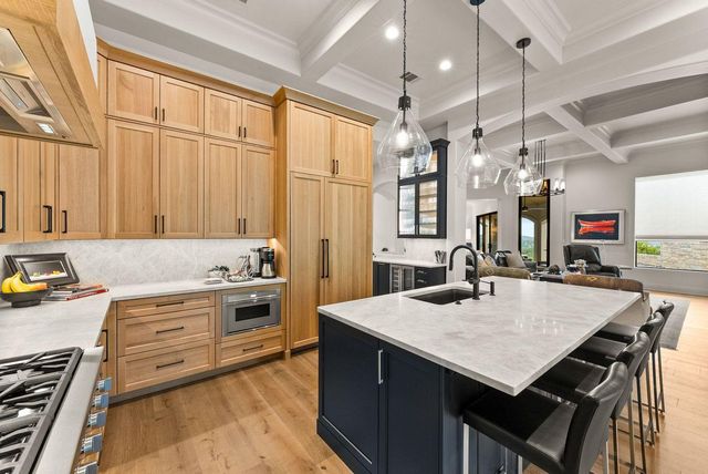 2300 Barton Creek BLVD 8, Austin, TX 78735