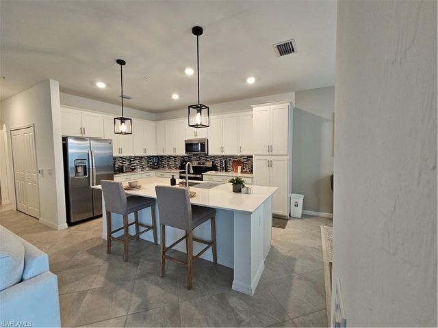 5807 Double Eagle CIR 4645, Ave Maria, FL 34142